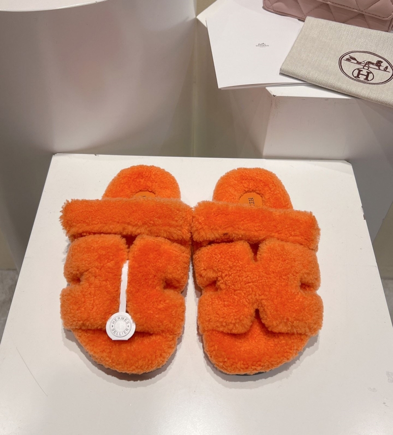 H**mes slippers